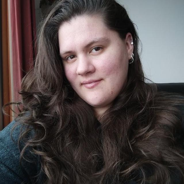 Pasfoto Eva Klaessen